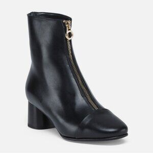 NWOB Napoleoni Leather Front Zip  Ankle Boots